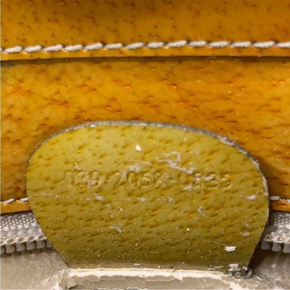 Gucci Mustard Yellow Leather Shoulder Bag - Picture 10 of 11